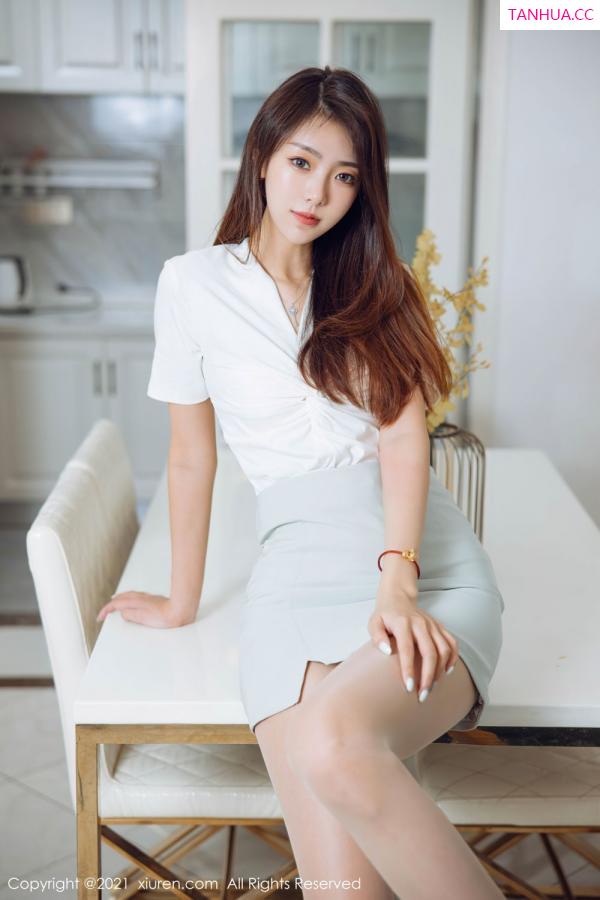可乐Vicky  清纯美女可樂Vicky 简约淡雅的都市第6张图片